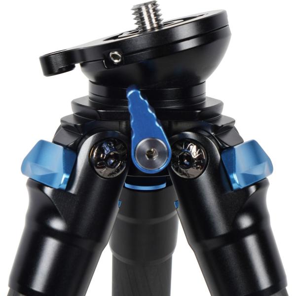 C223l_Compact_Travel_Tripod_w__Leveling_Base