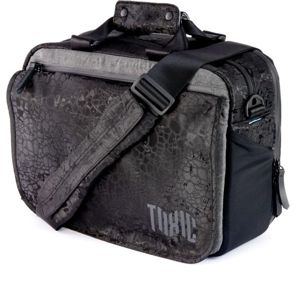 Toxic_Wraith_Camera_Messenger_L_Water_Resistant_Frog_Pocket_Onyx