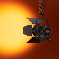 F7_300R_KIT1_Full_Colour_LED_Fresnel_Light_1