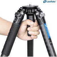 LVM_324C_Flip_Lock_Carbon_Tripod_1